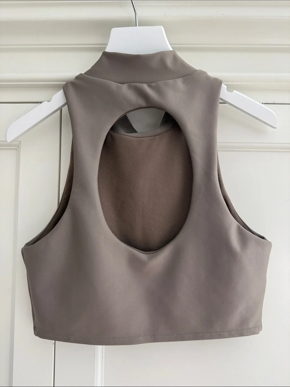 ALO Yoga Airlift Fuse High Neck Crop Bra Tank in Gravel